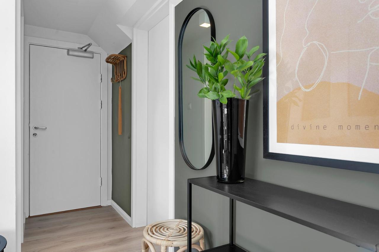 Lokastigur Charming And Inviting Apartment Reikiavik Exterior foto