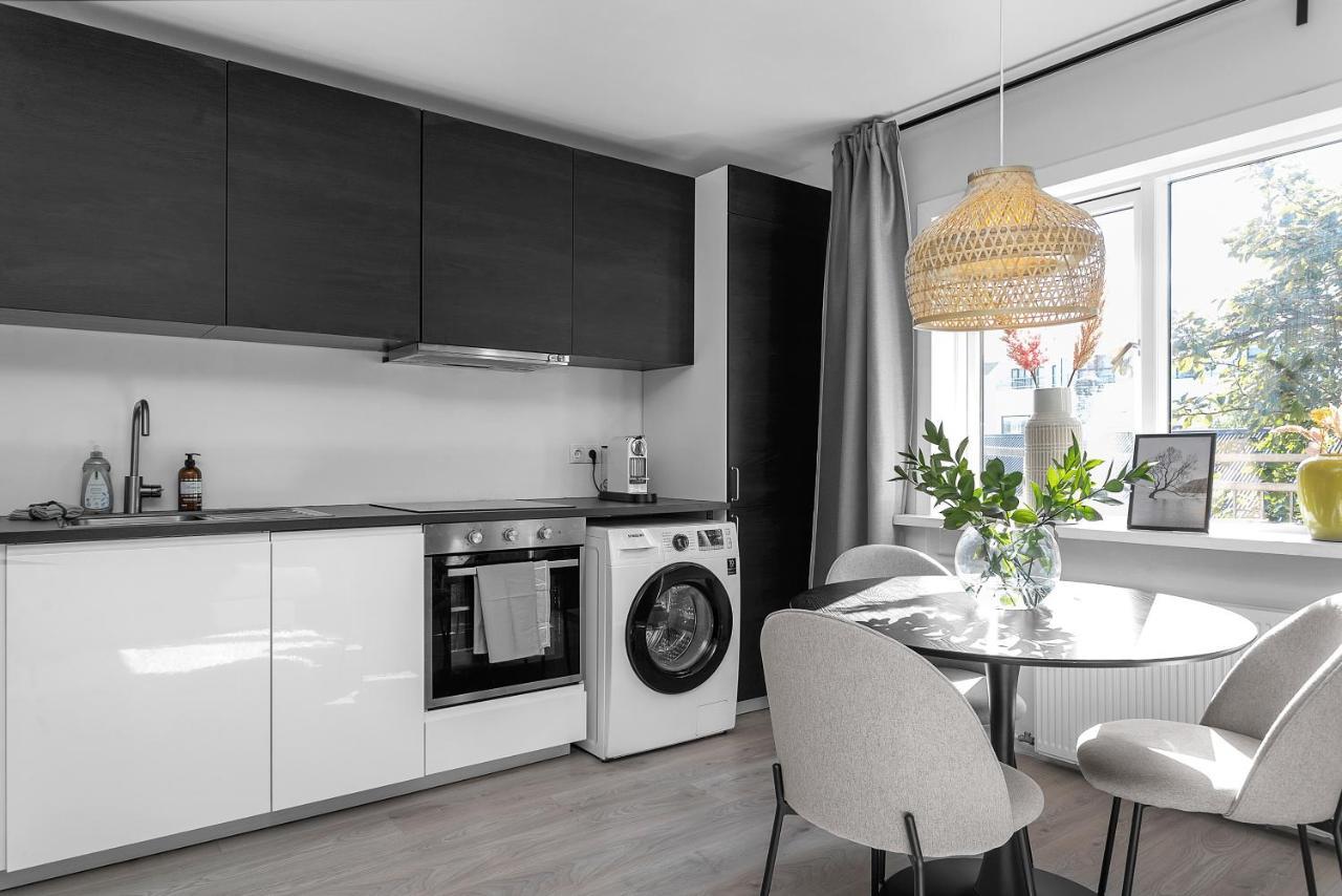 Lokastigur Charming And Inviting Apartment Reikiavik Exterior foto